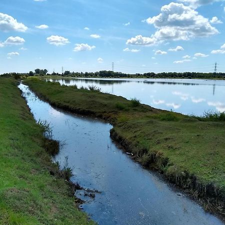 Watercress Barns Apartment Sittingbourne Bagian luar foto